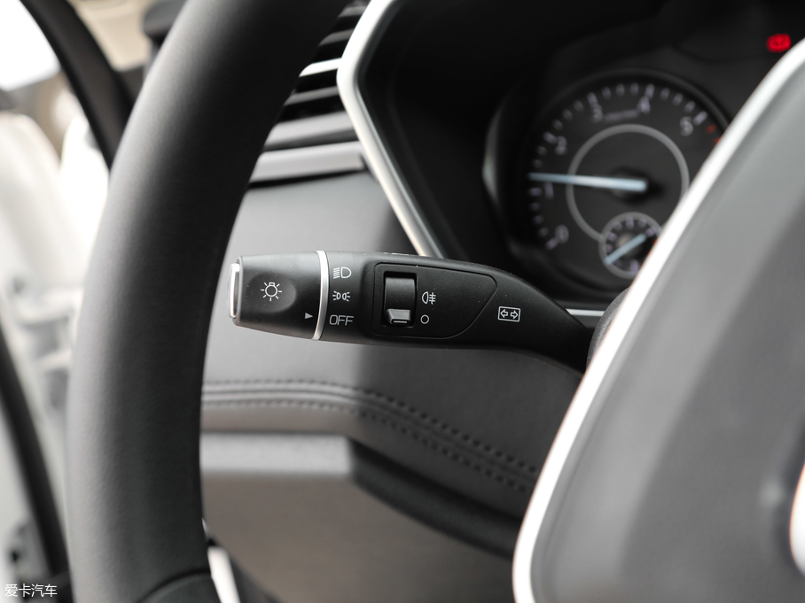 2019I EcoBoost 145 CVTI V