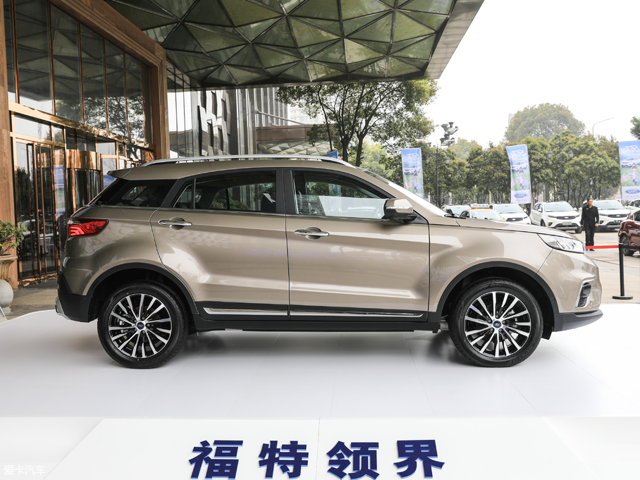 2019I EcoBoost 145 CVTIPlus VI