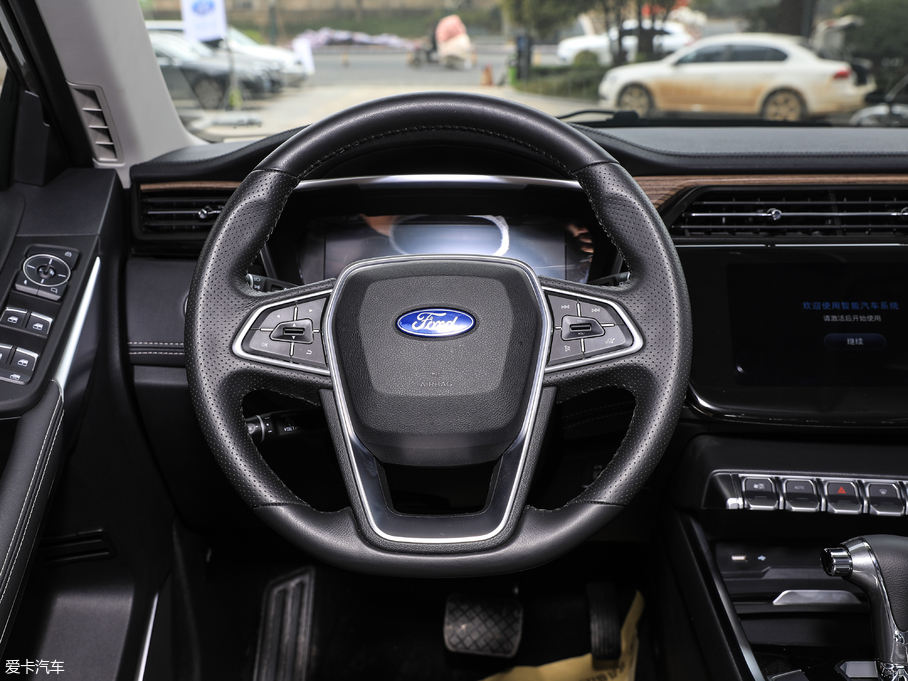 2019I(lng) EcoBoost 145 CVTI(lng)Plus VI