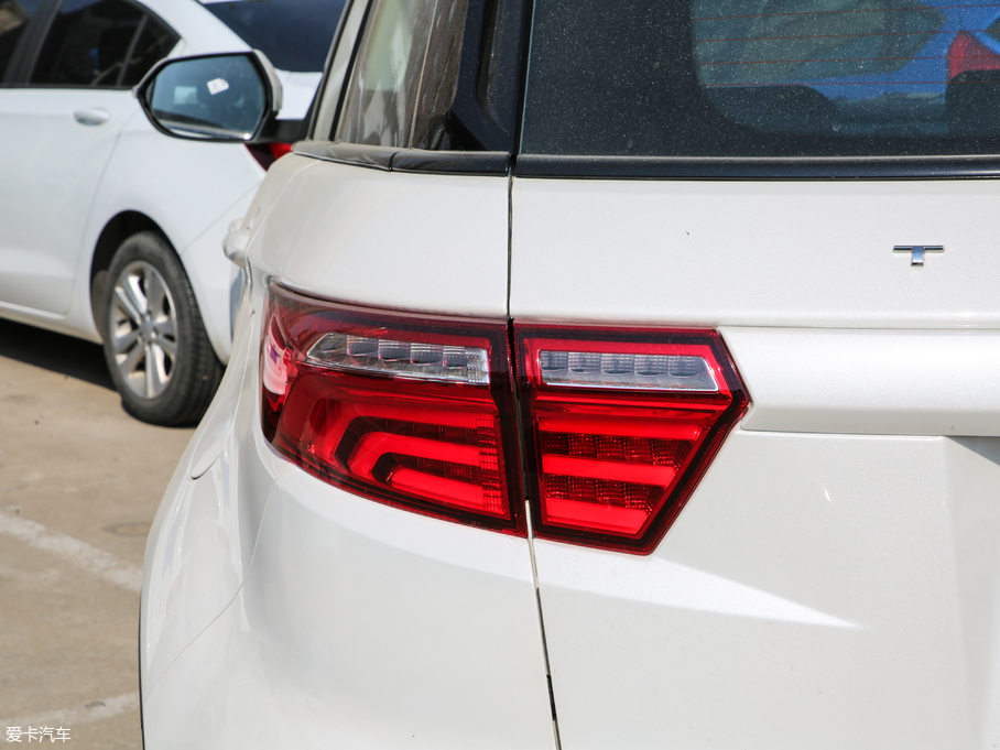 2019I EcoBoost 145 քӾI V