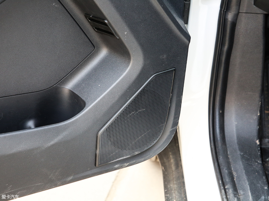 2019I EcoBoost 145 քӾI V