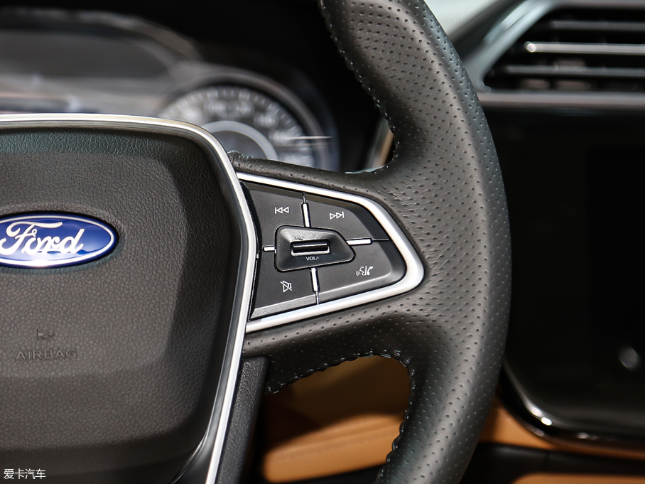 2019I EcoBoost 145 CVTKI V