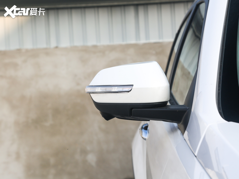 2019I(lng) EcoBoost 145 CVT 48VI(lng)Plus (gu)VI