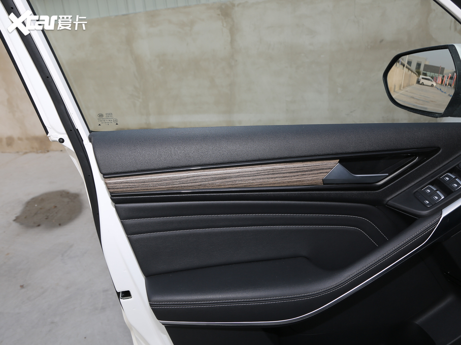 2019I(lng) EcoBoost 145 CVT 48VI(lng)Plus VI