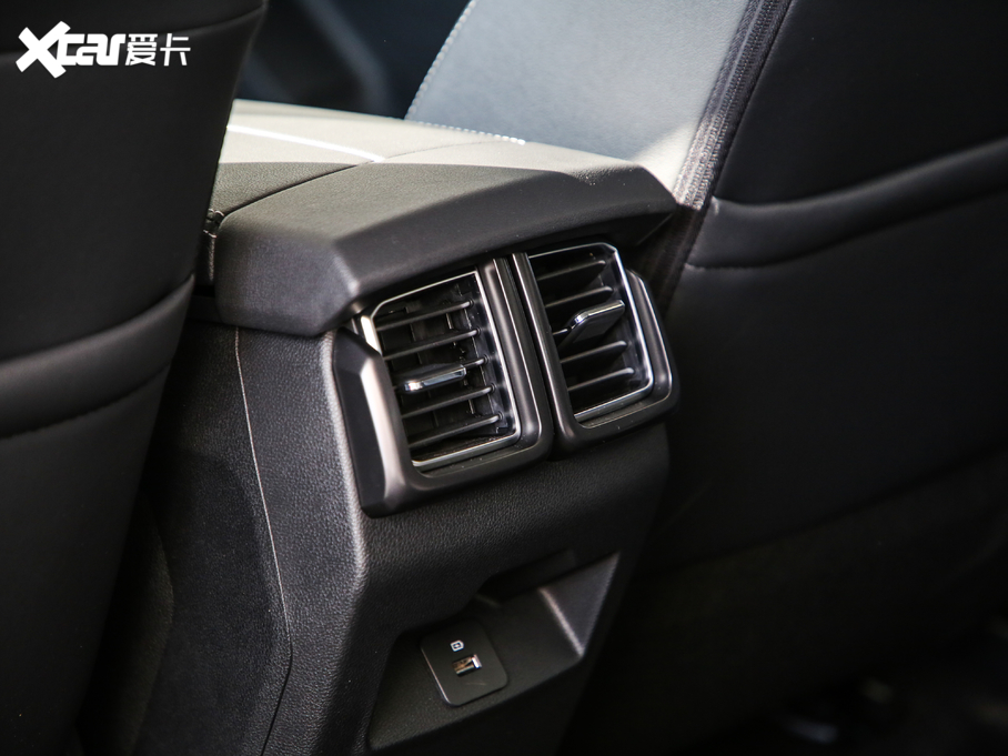 2019I(lng) EcoBoost 145 CVT 48VI(lng)Plus V