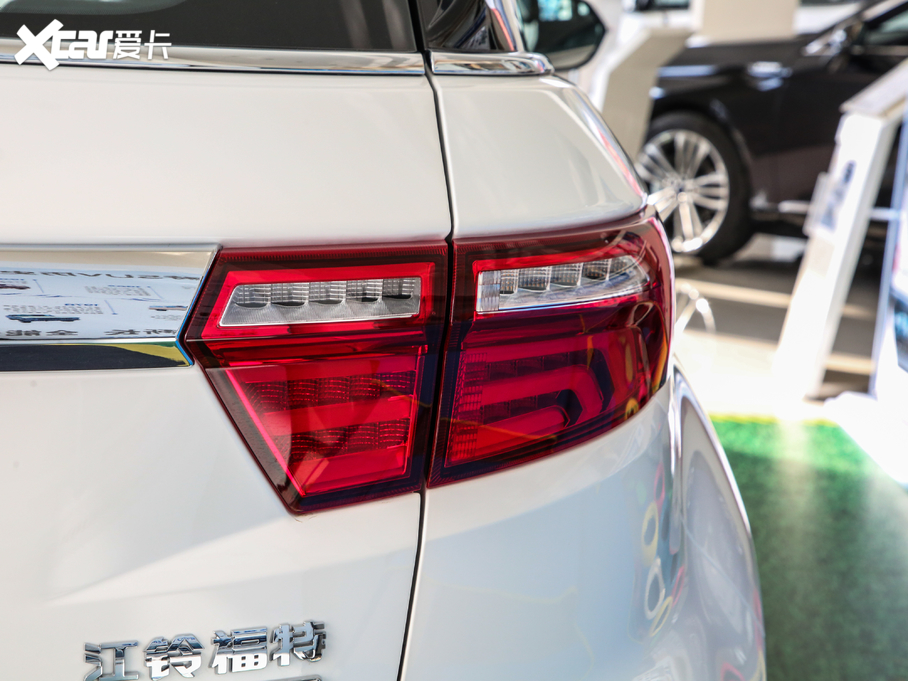 2019I(lng) EcoBoost 145 CVT 48VI(lng)Plus V