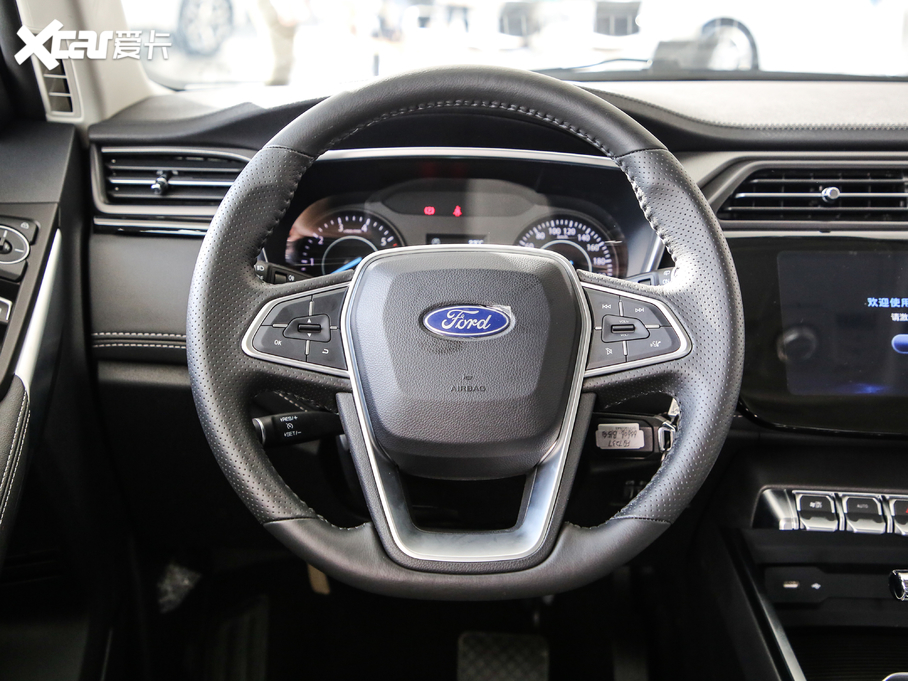 2019I(lng) EcoBoost 145 CVT 48VI(lng)Plus (gu)V