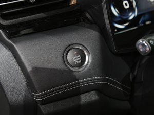 2019EcoBoost 145 CVTIPlus V п؅^