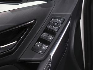 2019EcoBoost 145 CVTIPlus V п؅^