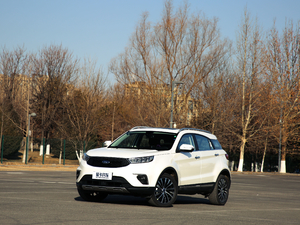 2019EcoBoost 145 CVTIPlus V w^