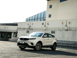 2019EcoBoost 145 CVTIPlus V w^