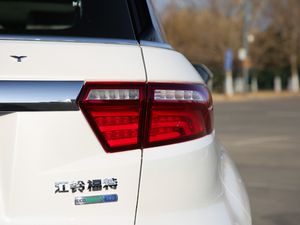 2019EcoBoost 145 CVTIPlus V β