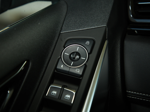 2019EcoBoost 145 CVTIPlus V п؅^