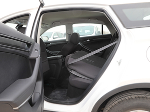 2019EcoBoost 145 CVTI V ηŵ