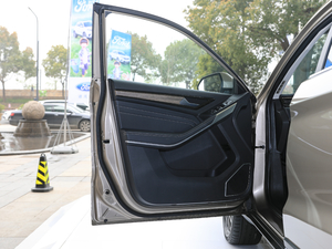 2019EcoBoost 145 CVTIPlus VI {λ܇T