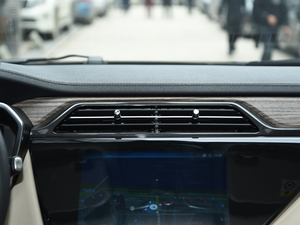 2019EcoBoost 145 CVTI(lng)Plus VI {(dio)L(fng)