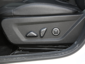 2019EcoBoost 145 CVT 48VIPlus VI {{