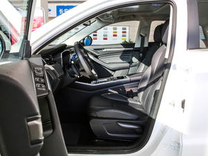 2019EcoBoost 145 CVT 48VIPlus V ǰſg