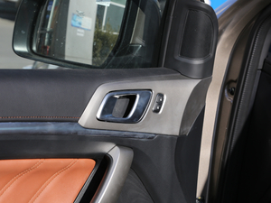 20192.0L GTDi(q)ԄӺA 5 g