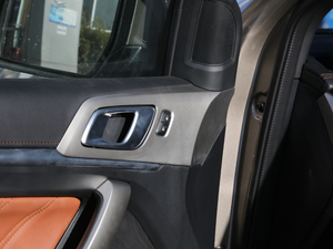 20192.0L GTDi(q)ԄӺA 5 g