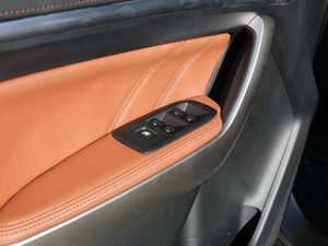 20192.0L GTDi(q)ԄӺA 5 g