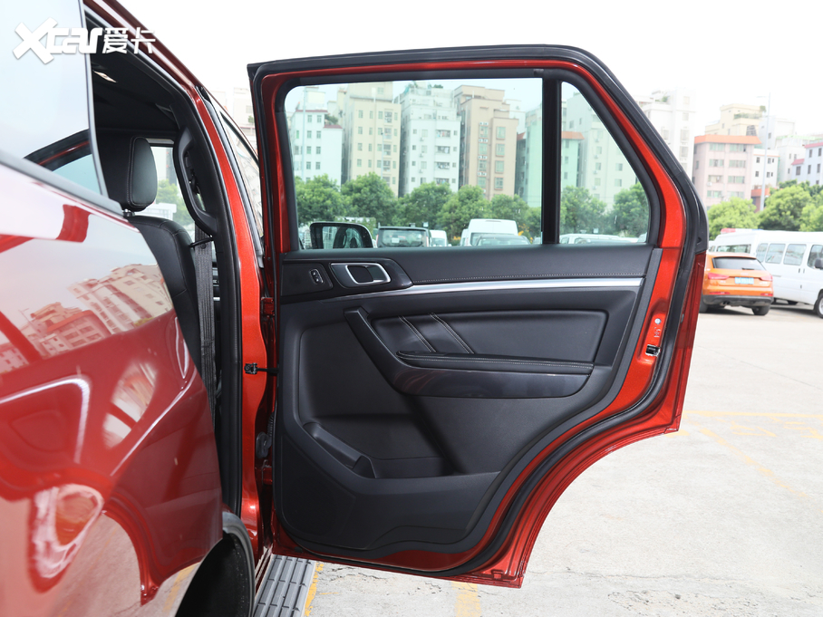 2020�·�� 2.3T �����Ԅ������Ş�� 7�� ��VI