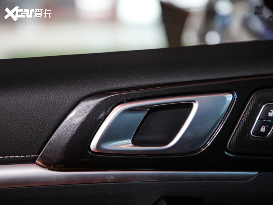 2020· 2.3T Ԅ(q)A 7 VI