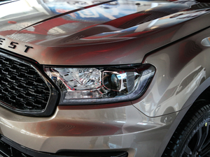 2020\Ӱ 2.3T ԄŞ 7 VI ^