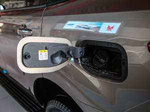 2020\Ӱ 2.3T ԄŞ 7 VI ^