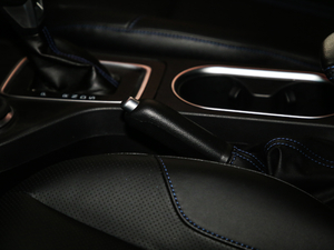 2020\Ӱ 2.3T ԄŞ 7 VI v܇Ƅ