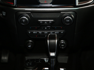 2020\Ӱ 2.3T ԄŞ 7 VI п؅^