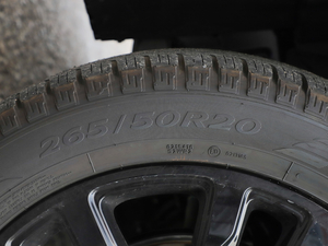 2020\Ӱ 2.3T ԄA 5 VI ݆̥ߴ