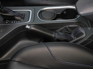 2020\Ӱ 2.3T ԄA 5 VI v܇Ƅ