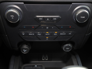 20202.3T ԄA 5 VI {{