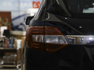 20202.3T ԄŞ 5 VI ^