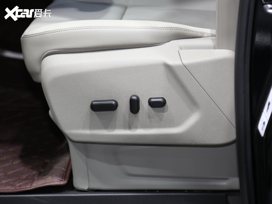 2020��;W 2.0T �ԄӾ��