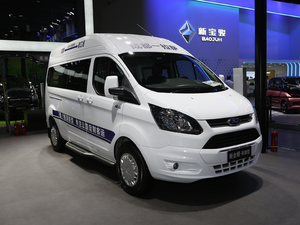 2020款2.0T 自动多功能商用车中轴低顶双开尾门 汽油 国VI 整体外观