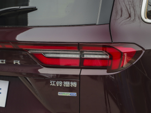 2021EcoBoost 225 IPlus 6 ^