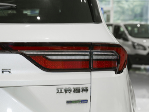 2021EcoBoost 225 KI(lng) 6 β