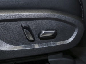 2021EcoBoost 225 KI 6 g