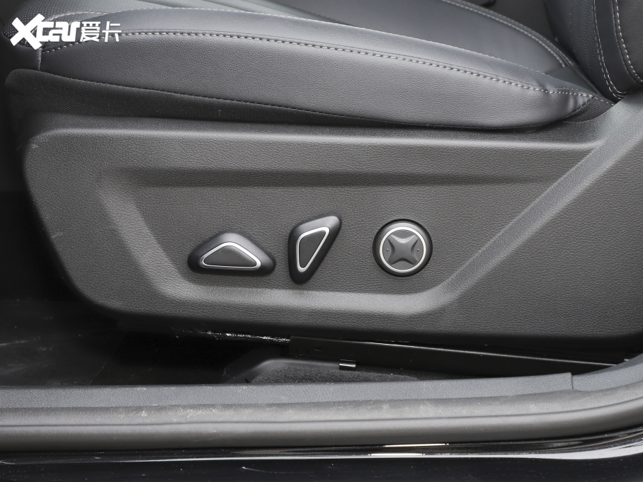 2021I S EcoBoost 145 CVT 48VIp