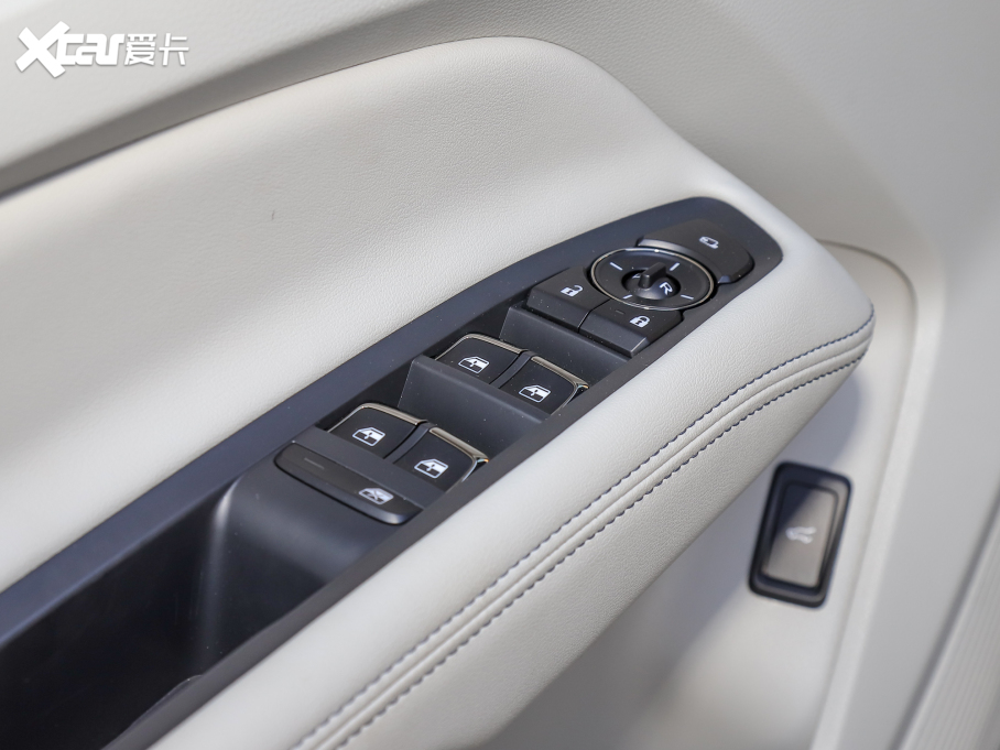 2022I EcoBoost 170 IPLUS