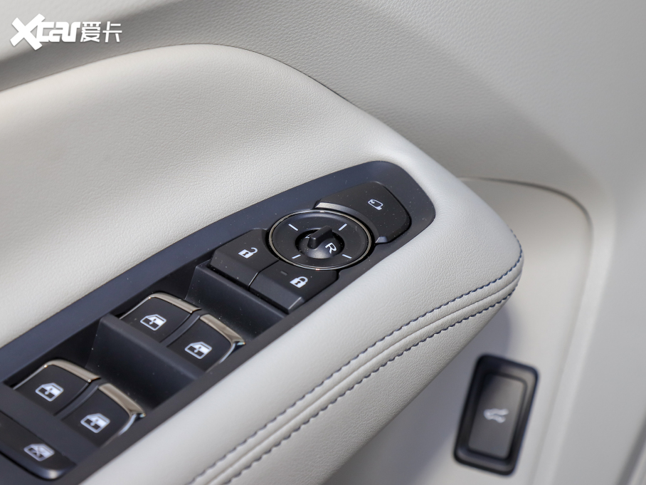 2022I(lng) EcoBoost 170 I(lng)PLUS