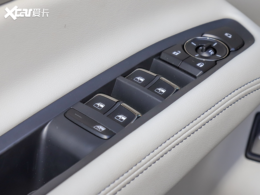 2022I(lng) EcoBoost 170 I(lng)PLUS