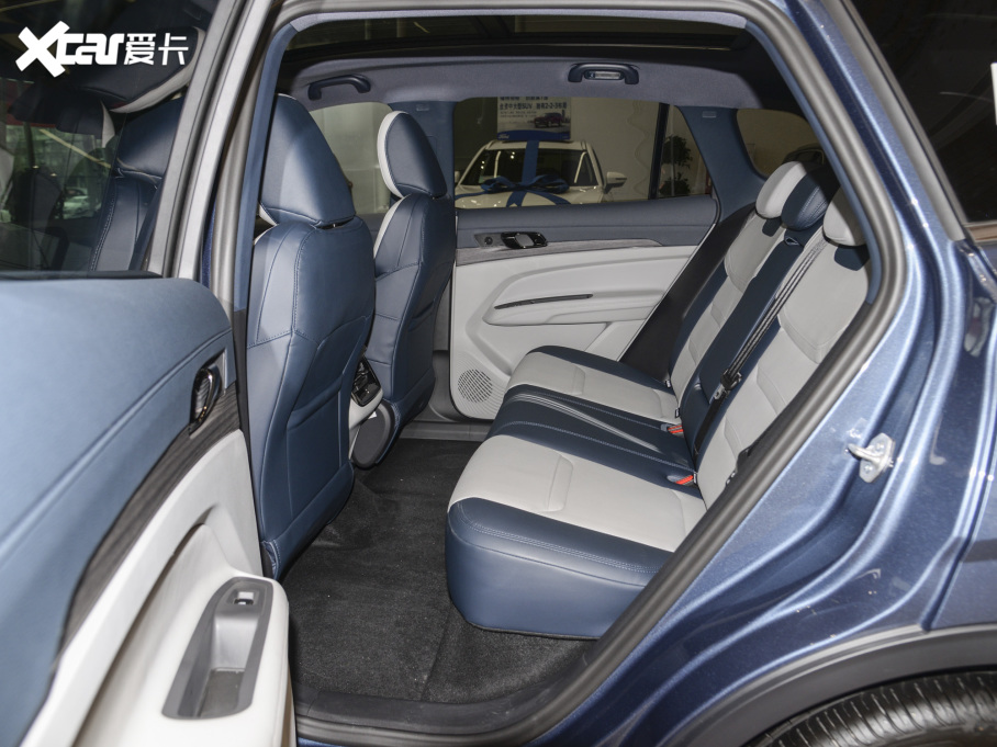 2022���I� EcoBoost 170 ���I��