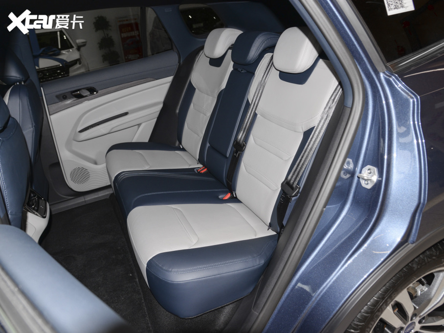 2022���I� EcoBoost 170 ���I��