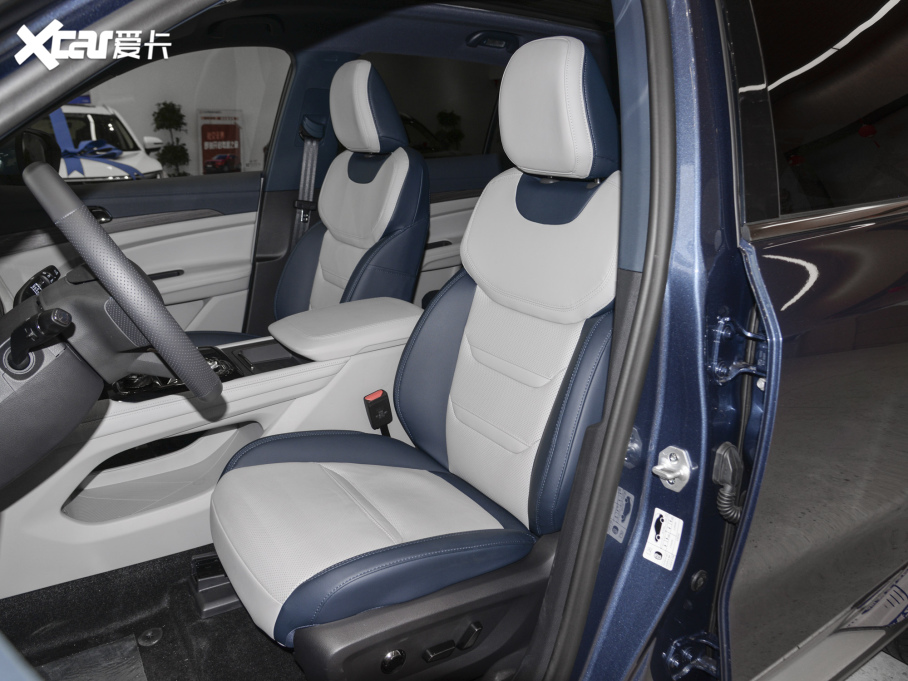 2022���I� EcoBoost 170 ���I��