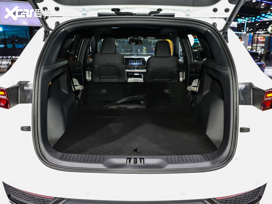 2022I(lng) O EcoBoost 170 Ӱ