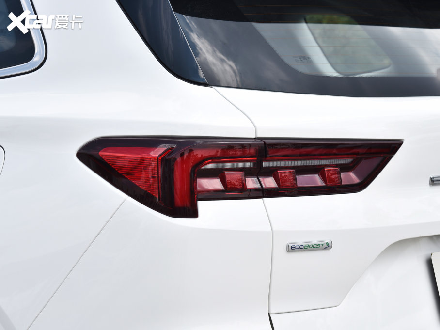 2022I EcoBoost 170 KI