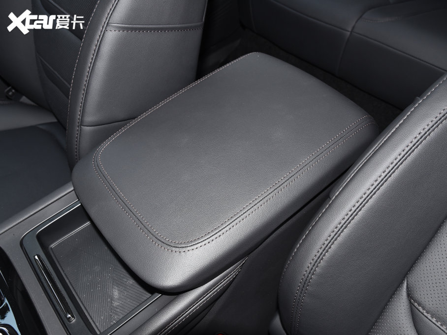 2022I EcoBoost 170 KI